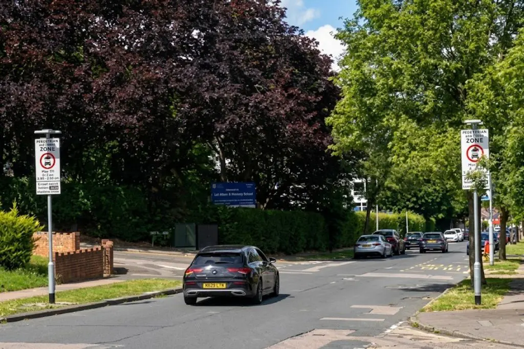 Medway Council drops Rochester School Street scheme after local backlash