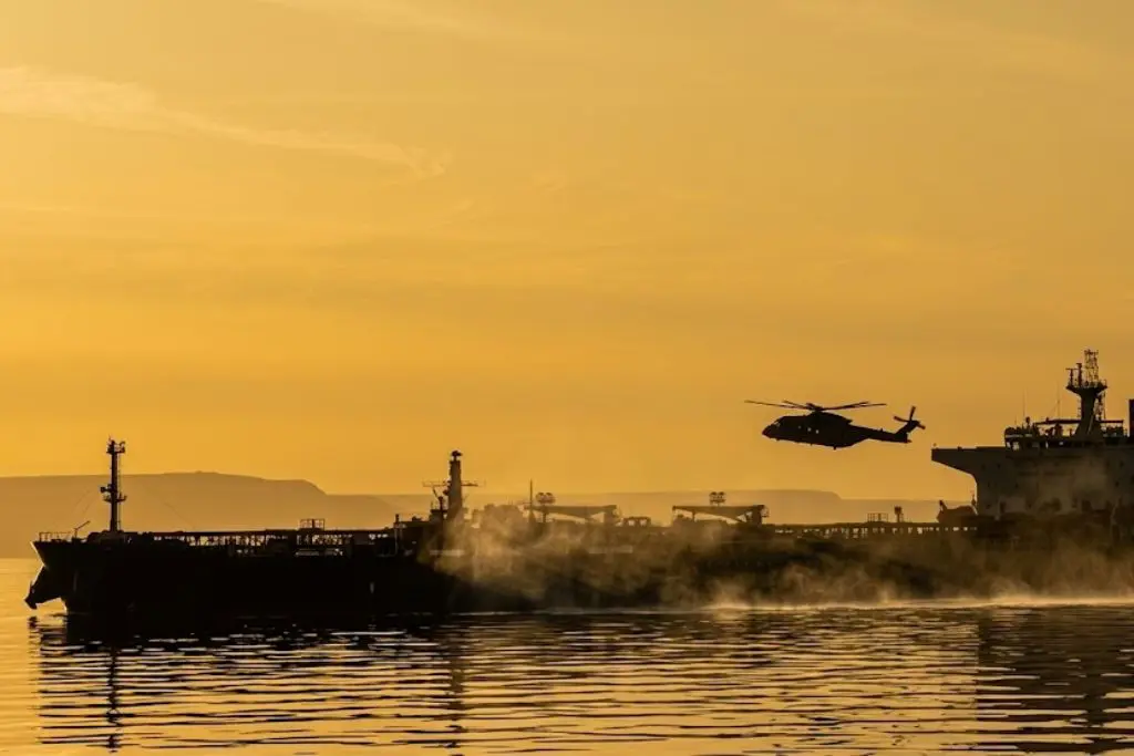 British Forces Seize Russian ‘Shadow Fleet’ Tanker in English Channel